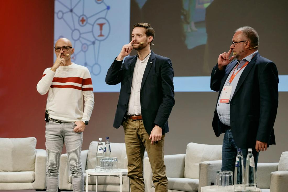Felix Strobl: Angeleitete Atemübung mit anderen Speakern